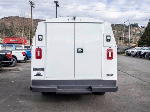 2025 Ford E-Series