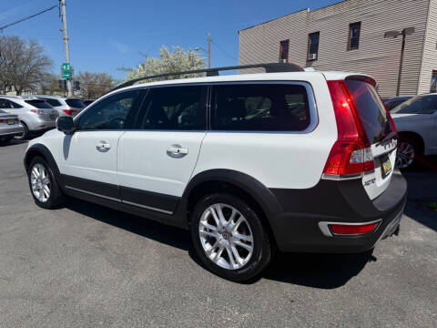2016 Volvo XC70 T5 Platinum