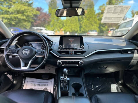 2021 Nissan Altima 2.5 SR