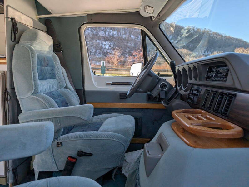 1996 Dodge Ram Van 3500