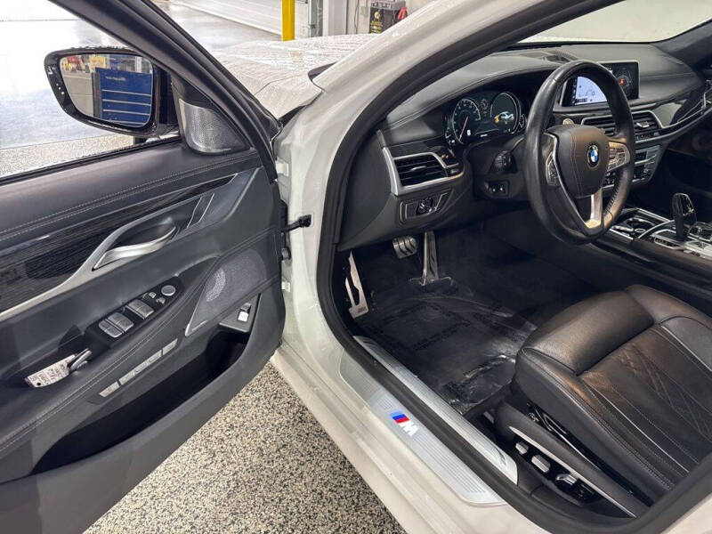 2017 BMW 7 Series 750i xDrive