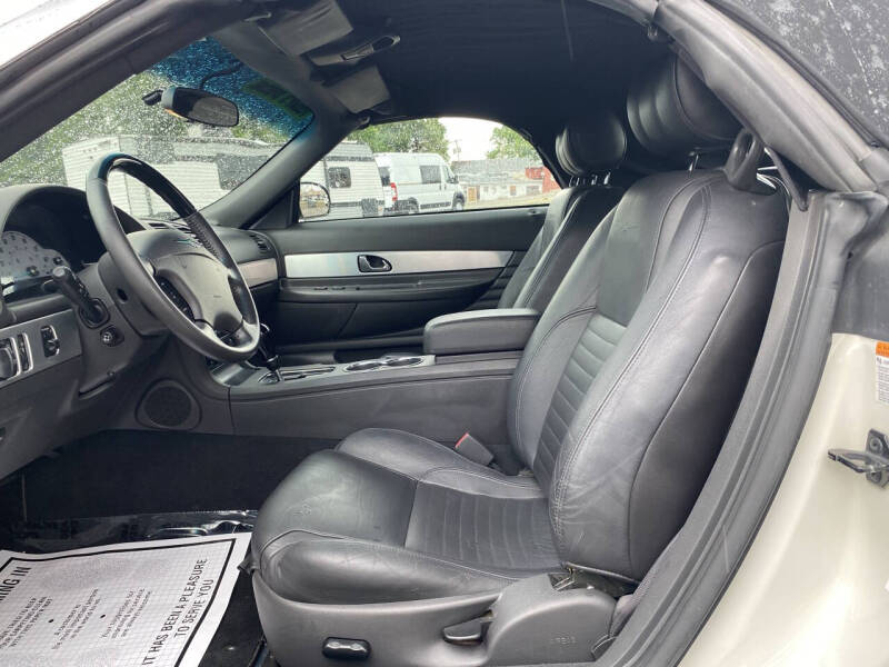 2002 Ford Thunderbird Deluxe