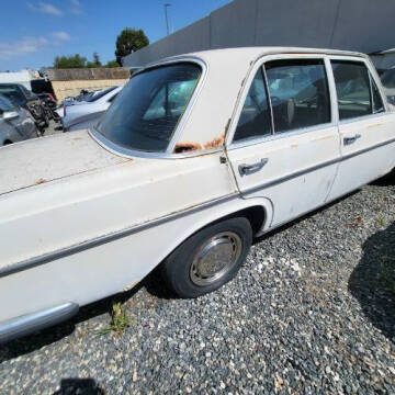 1972 Mercedes-Benz 280-Class