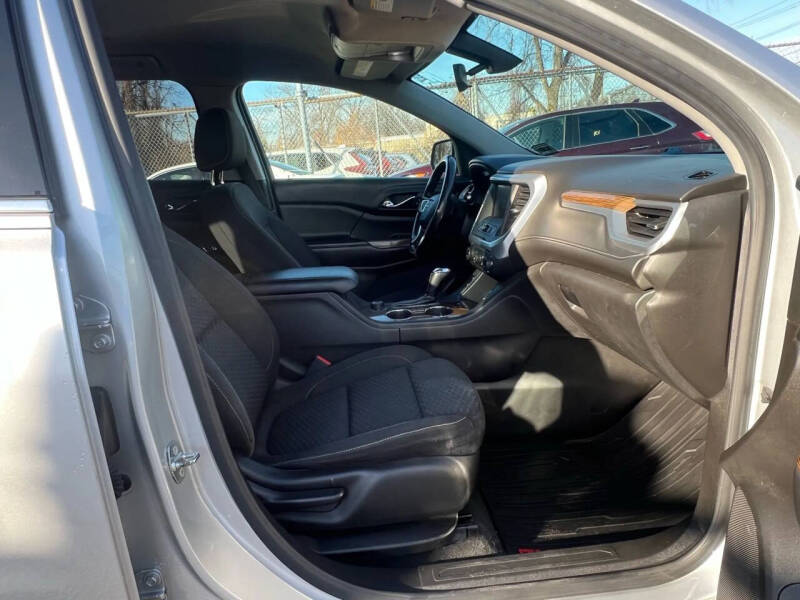 2018 GMC Acadia SLE-2