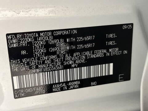 2025 Toyota RAV4 Hybrid XLE