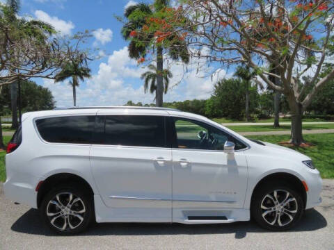 2022 Chrysler Pacifica Pinnacle