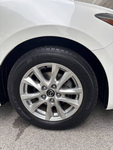 2016 Mazda MAZDA3 i Sport