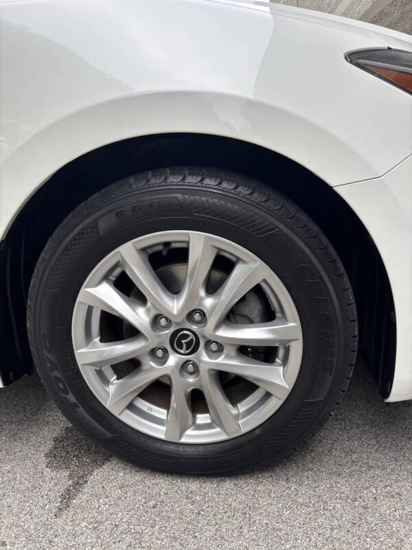 2016 Mazda MAZDA3 i Sport