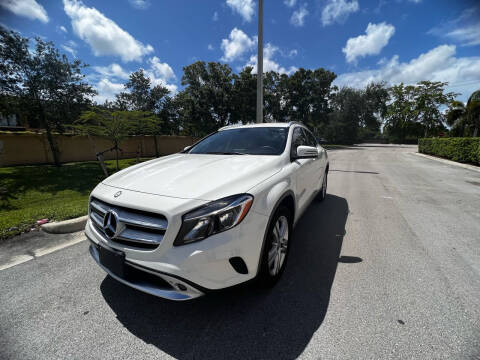 2015 Mercedes-Benz GLA for sale at Auto Summit in Hollywood FL