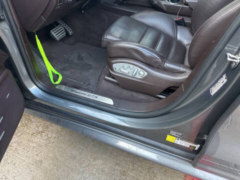 2016 Porsche Cayenne GTS