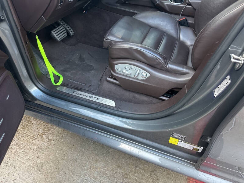 2016 Porsche Cayenne GTS