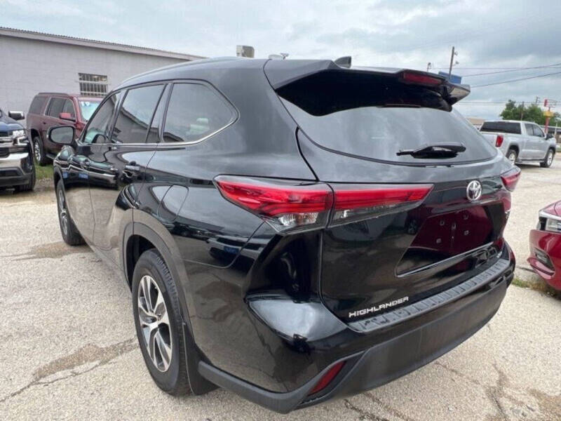 2022 Toyota Highlander XLE