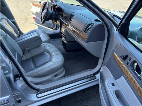 2000 Lincoln Continental