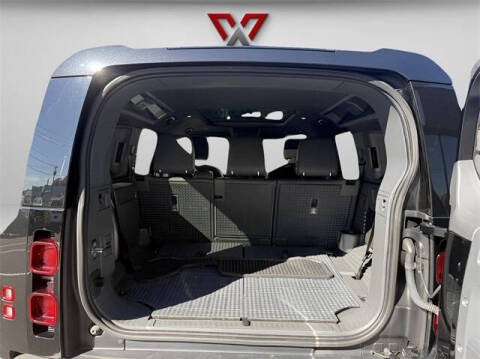 2022 Land Rover Defender 110 X-Dynamic SE