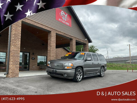 2005 GMC Yukon XL for sale at D & J AUTO SALES in Joplin MO