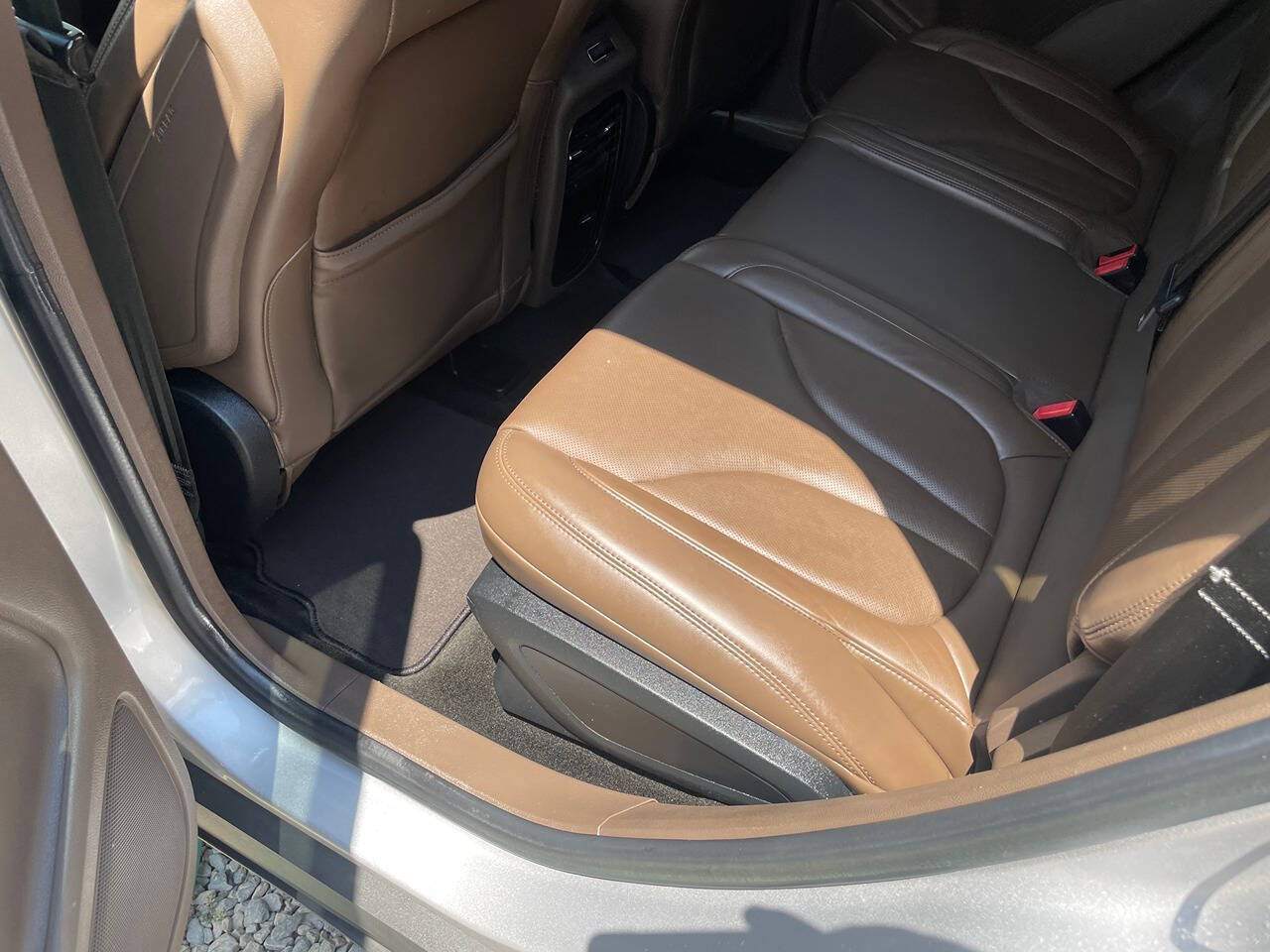 LincolnMKC9