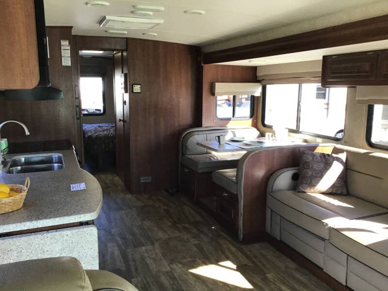 2016 Georgetown GT3 30X / 31ft