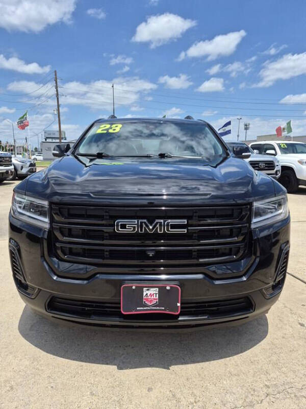 2023 GMC Acadia SLT