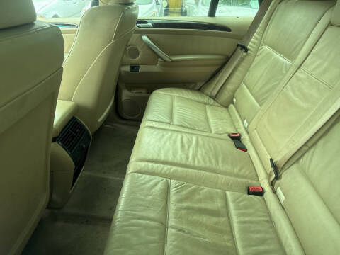 2000 BMW X5 4.4i