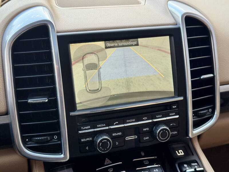 2012 Porsche Cayenne S