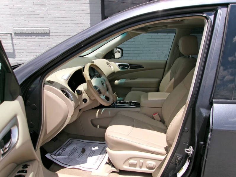 2013 Nissan Pathfinder Platinum