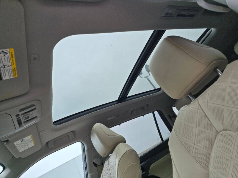 2023 Toyota Highlander Platinum