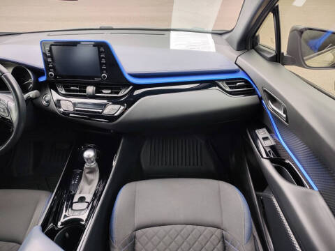 2021 Toyota C-HR XLE