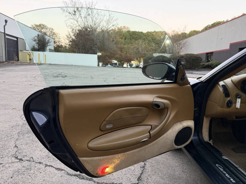 2000 Porsche 911 Carrera