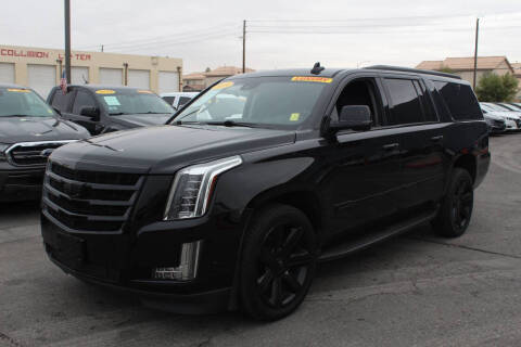 2018 Cadillac Escalade ESV Luxury