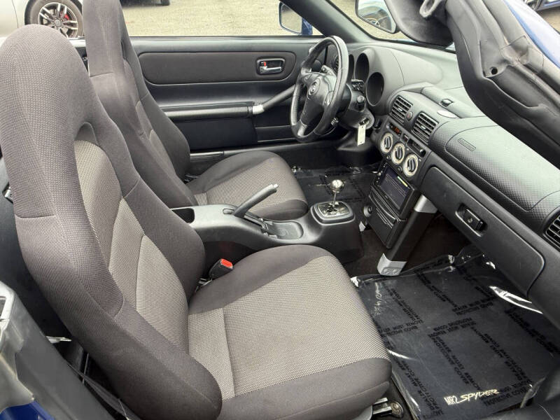 2003 Toyota MR2 Spyder