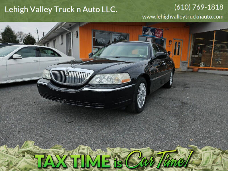 2003 Lincoln Town Car for sale at Lehigh Valley Truck n Auto LLC. in Schnecksville PA