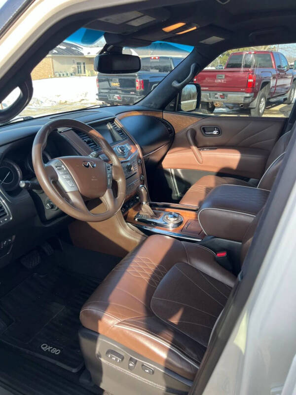 2015 Infiniti QX80