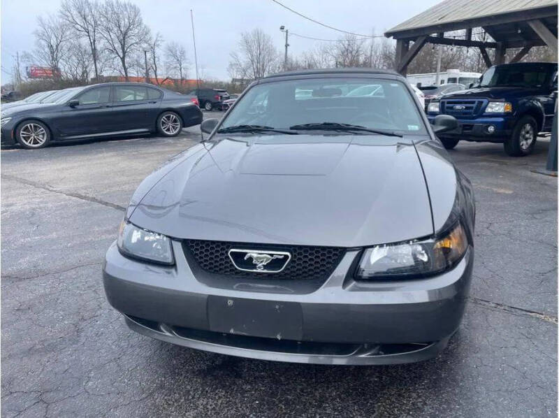 2003 Ford Mustang