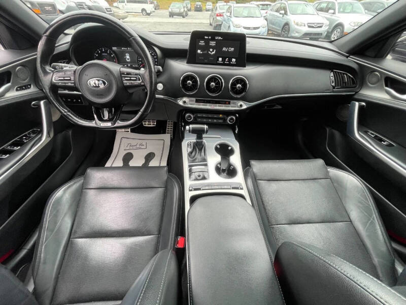 2019 Kia Stinger GT1