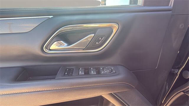 2023 GMC Yukon XL AT4