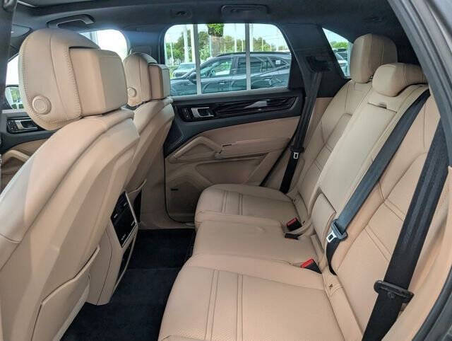 2023 Porsche Cayenne