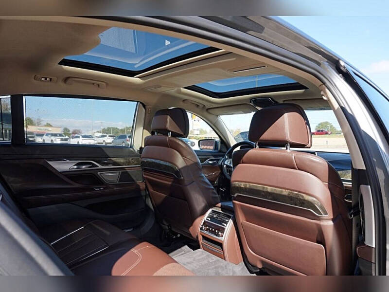 2017 BMW 7 Series 740i