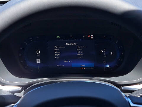 2025 Volvo XC60 B5 Plus Dark Theme