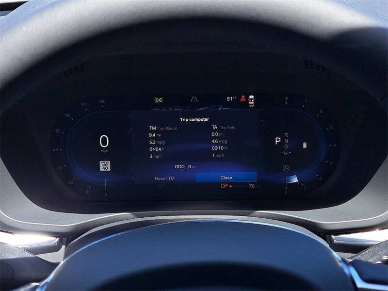 2025 Volvo XC60 B5 Plus Dark Theme