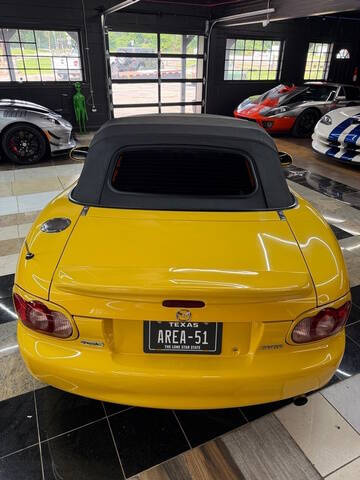 2002 Mazda MX-5 Miata SE