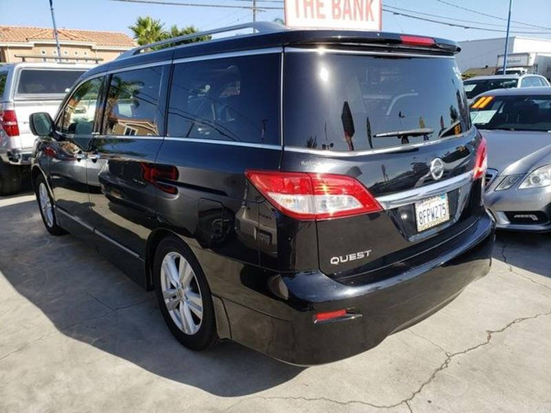 2012 Nissan Quest