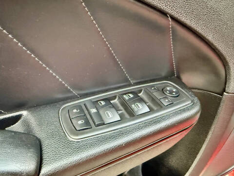 2017 Dodge Charger SXT