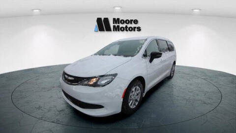 2026 Chrysler Voyager LX