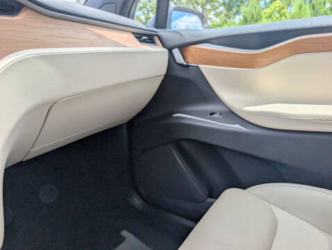 2020 Tesla Model X Long Range