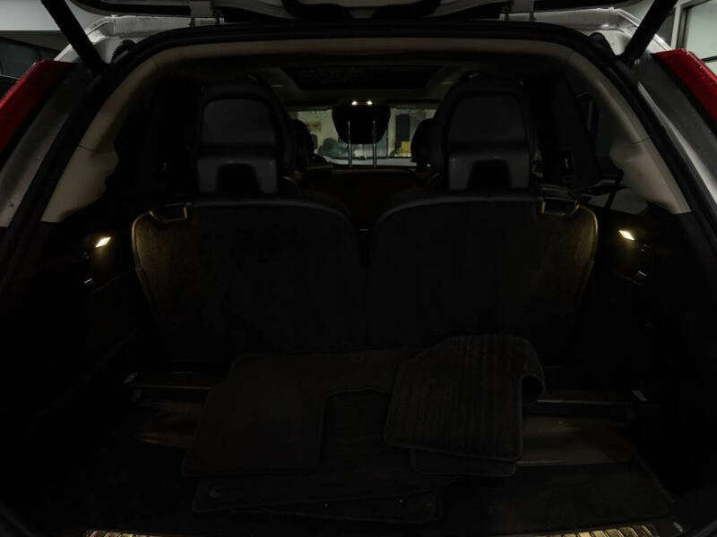 2018 Volvo XC90 T6 Momentum