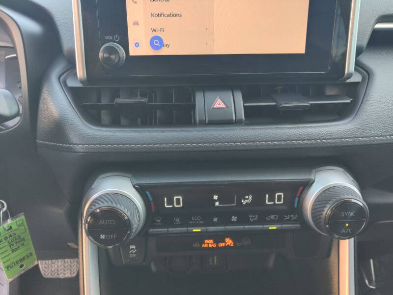 2023 Toyota RAV4 Hybrid LE