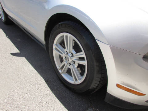 2012 Ford Mustang V6 Premium