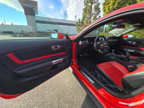 2019 Ford Mustang EcoBoost