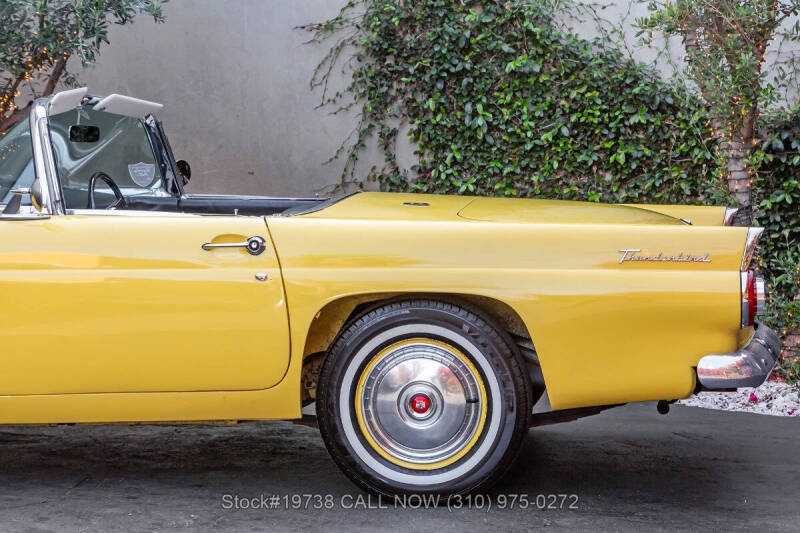 1956 Ford Thunderbird