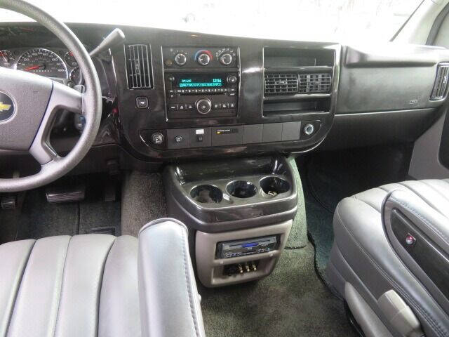 2010 Chevrolet Express LT 1500